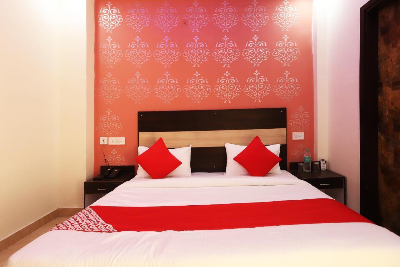 Oyo Flagship 42619 Diamond Key Hotel Delhi  Exterior photo
